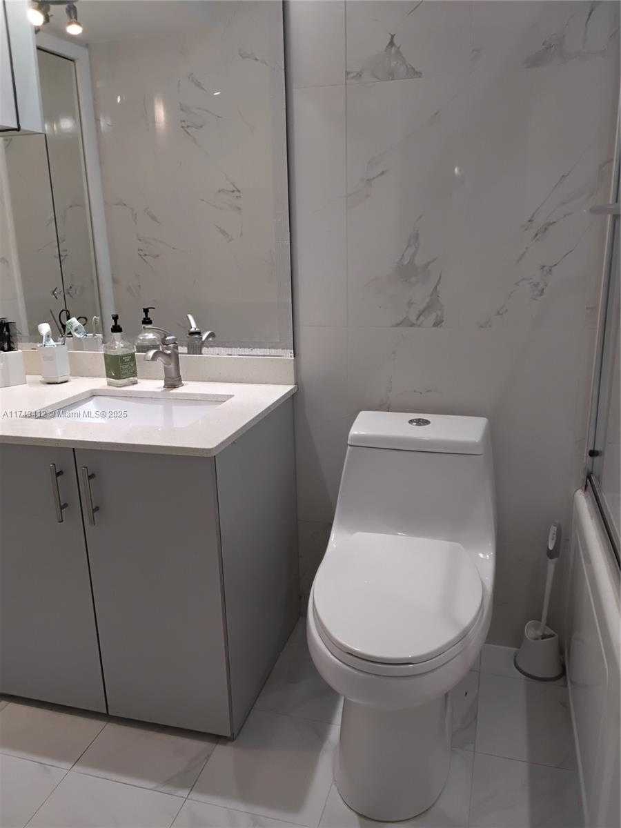 Small Image of 329 SOUTH EAST 3RD ST #405T, Hallandale Beach Number 7