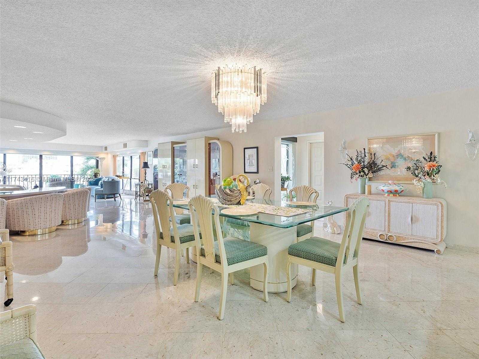 Small Image of 136 GOLDEN ISLES DR #301, Hallandale Beach Number 10