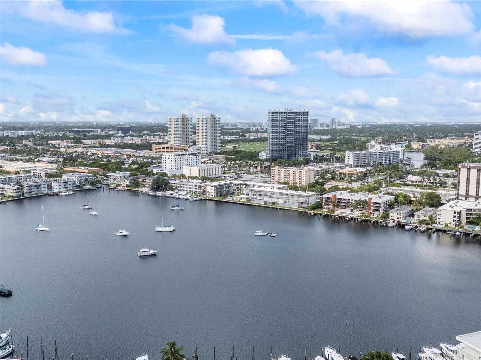 Small Image of 136 GOLDEN ISLES DR #301, Hallandale Beach Number 43