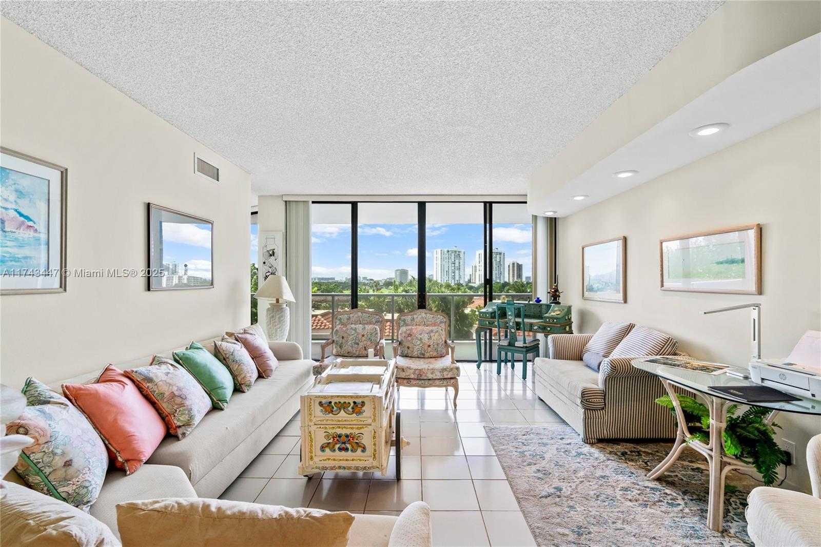 Small Image of 20281 EAST COUNTRY CLUB DR #403, Aventura Number 11