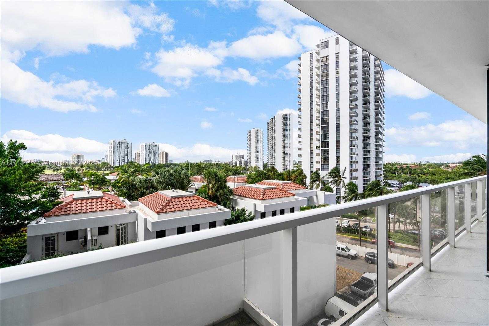 Small Image of 20281 EAST COUNTRY CLUB DR #403, Aventura Number 35