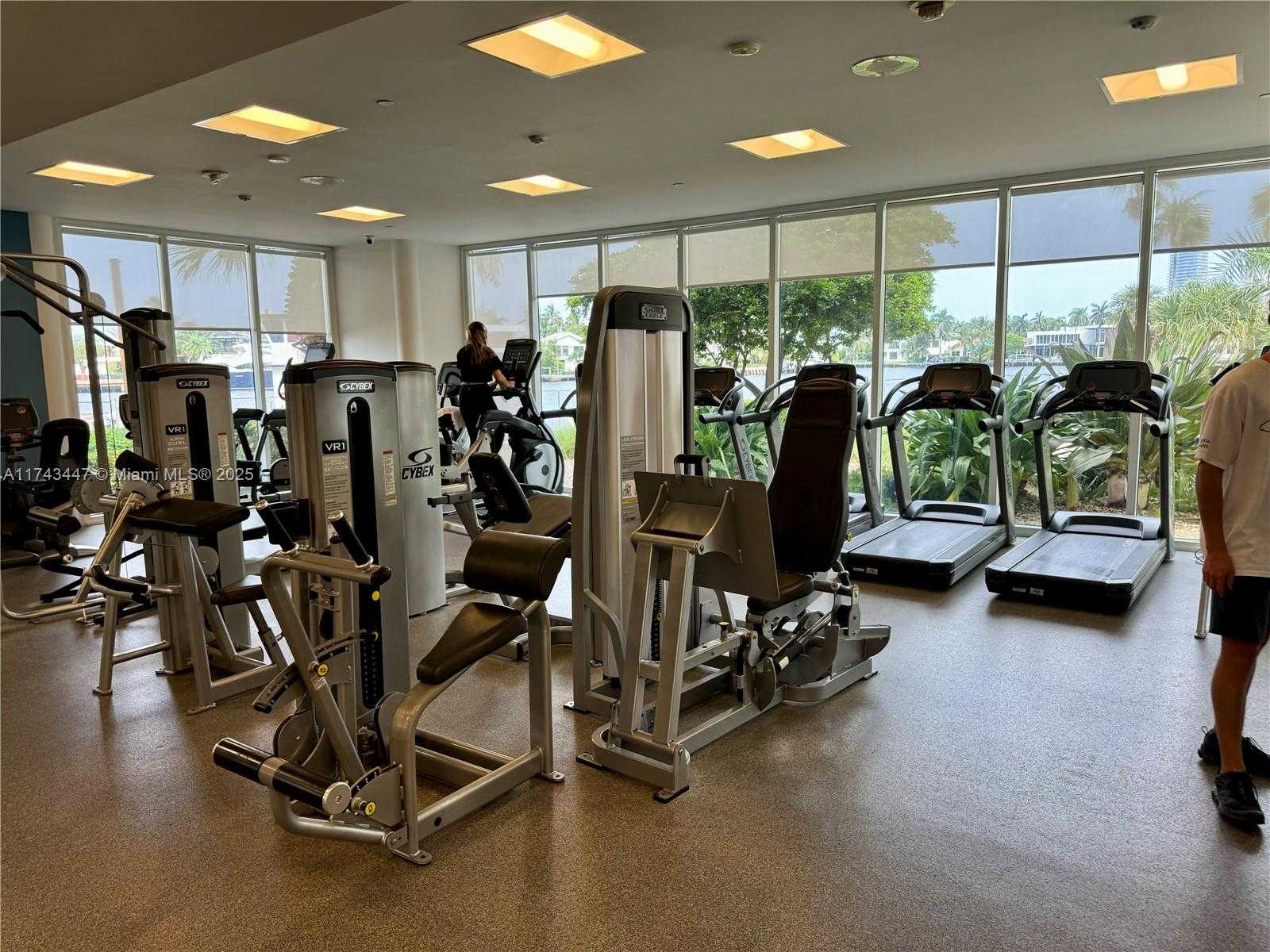 Small Image of 20281 EAST COUNTRY CLUB DR #403, Aventura Number 47