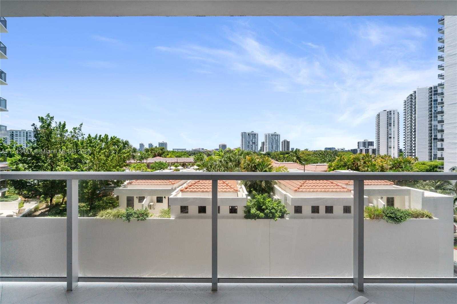 Small Image of 20281 EAST COUNTRY CLUB DR #403, Aventura Number 54