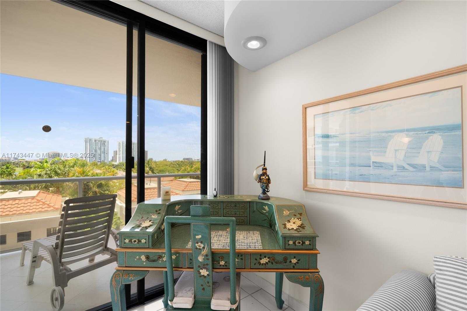 Small Image of 20281 EAST COUNTRY CLUB DR #403, Aventura Number 59
