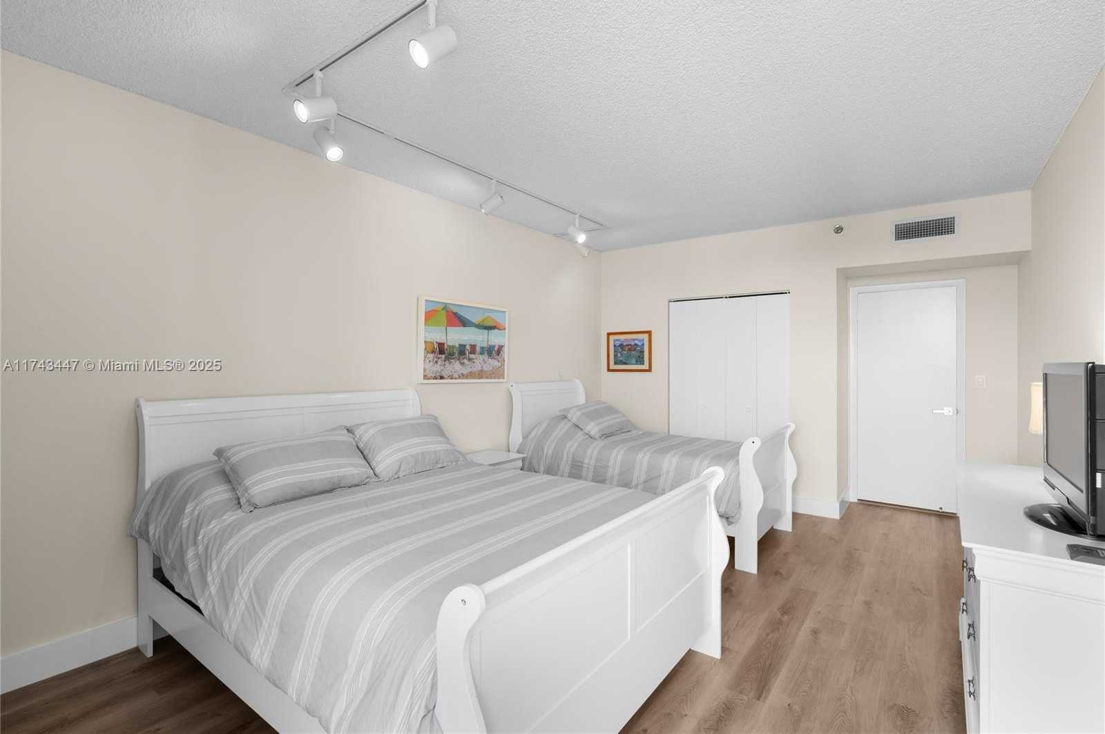 Small Image of 20281 EAST COUNTRY CLUB DR #403, Aventura Number 87