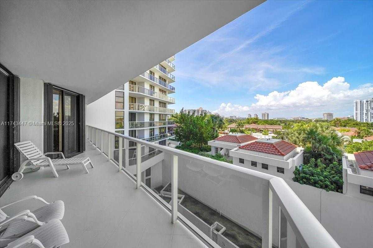 Small Image of 20281 EAST COUNTRY CLUB DR #403, Aventura Number 9