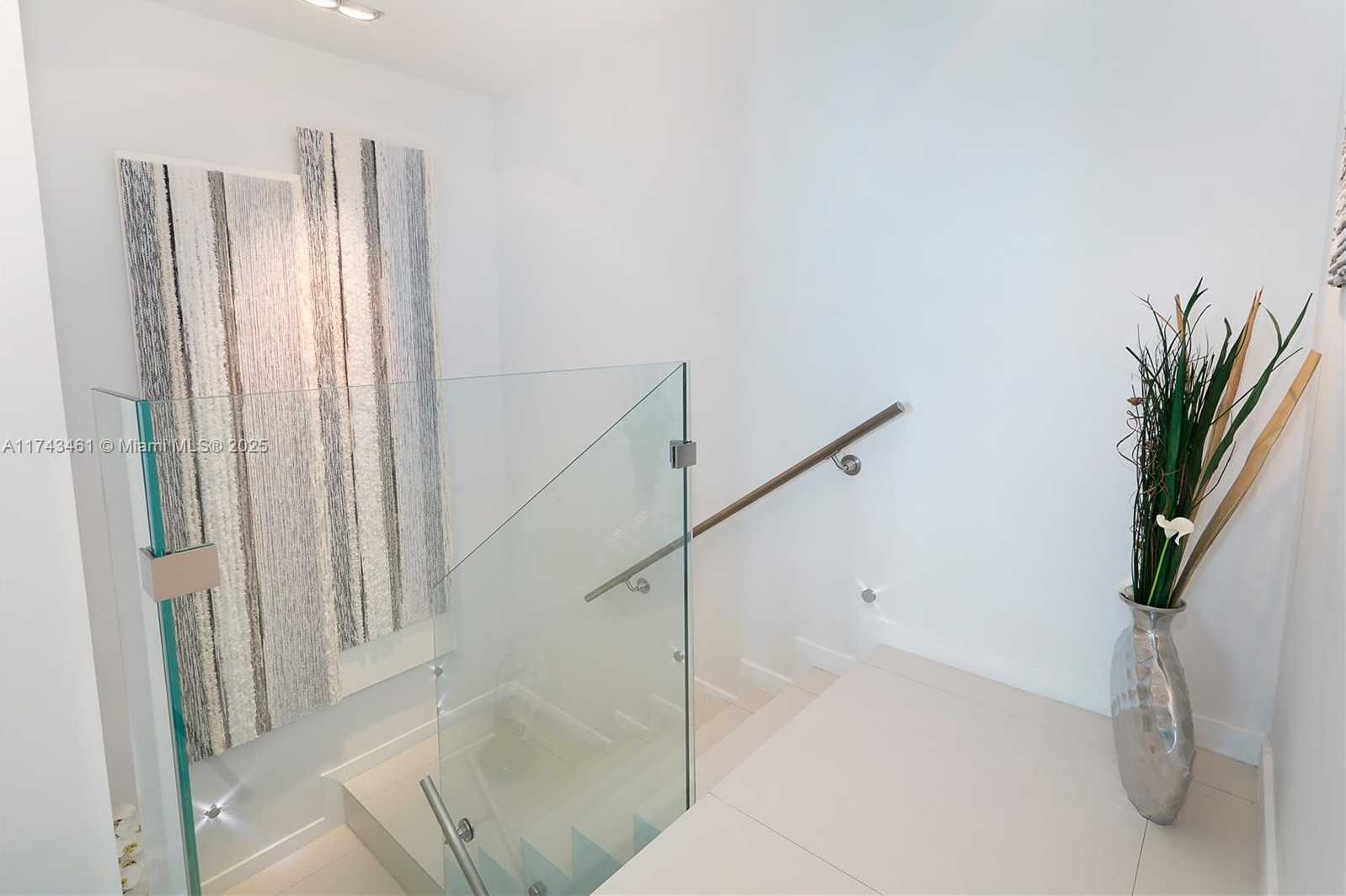 Small Image of 900 EAST BISCAYNE BLVD #705, Miami Number 14