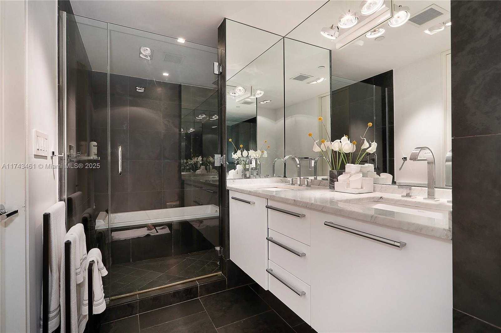 Small Image of 900 EAST BISCAYNE BLVD #705, Miami Number 18