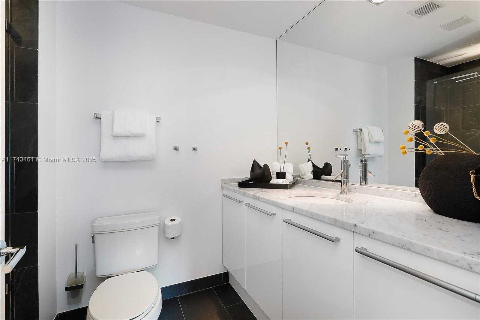 Small Image of 900 EAST BISCAYNE BLVD #705, Miami Number 23