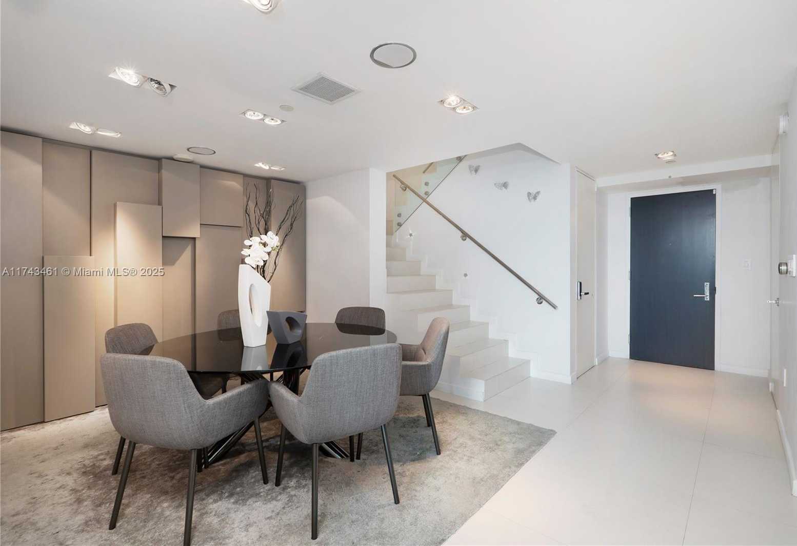 Small Image of 900 EAST BISCAYNE BLVD #705, Miami Number 7