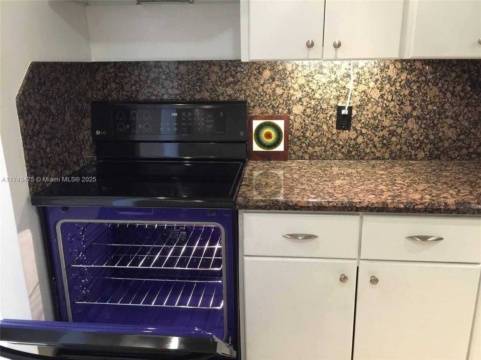 Small Image of 1351 NORTH EAST MIAMI GARDENS DR #1403E, Miami Number 6