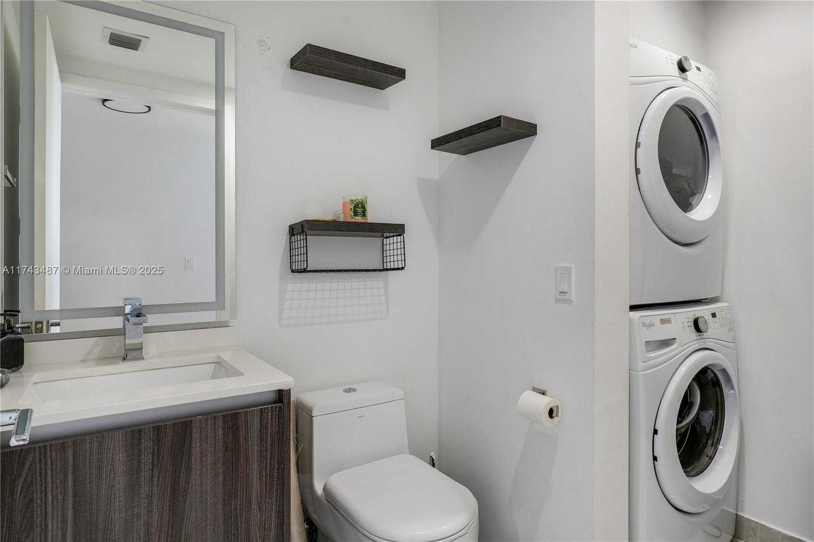Small Image of 488 NORTH EAST 18TH ST #2800, Miami Number 33