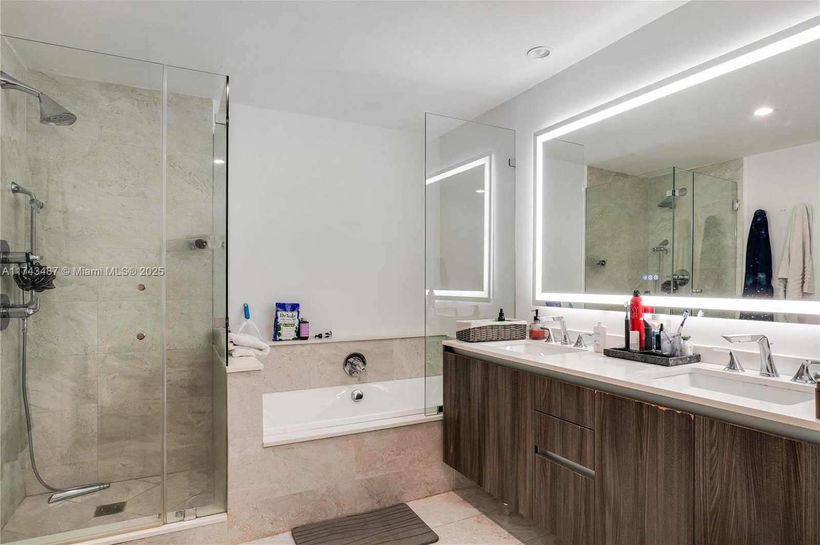 Small Image of 488 NORTH EAST 18TH ST #2800, Miami Number 9