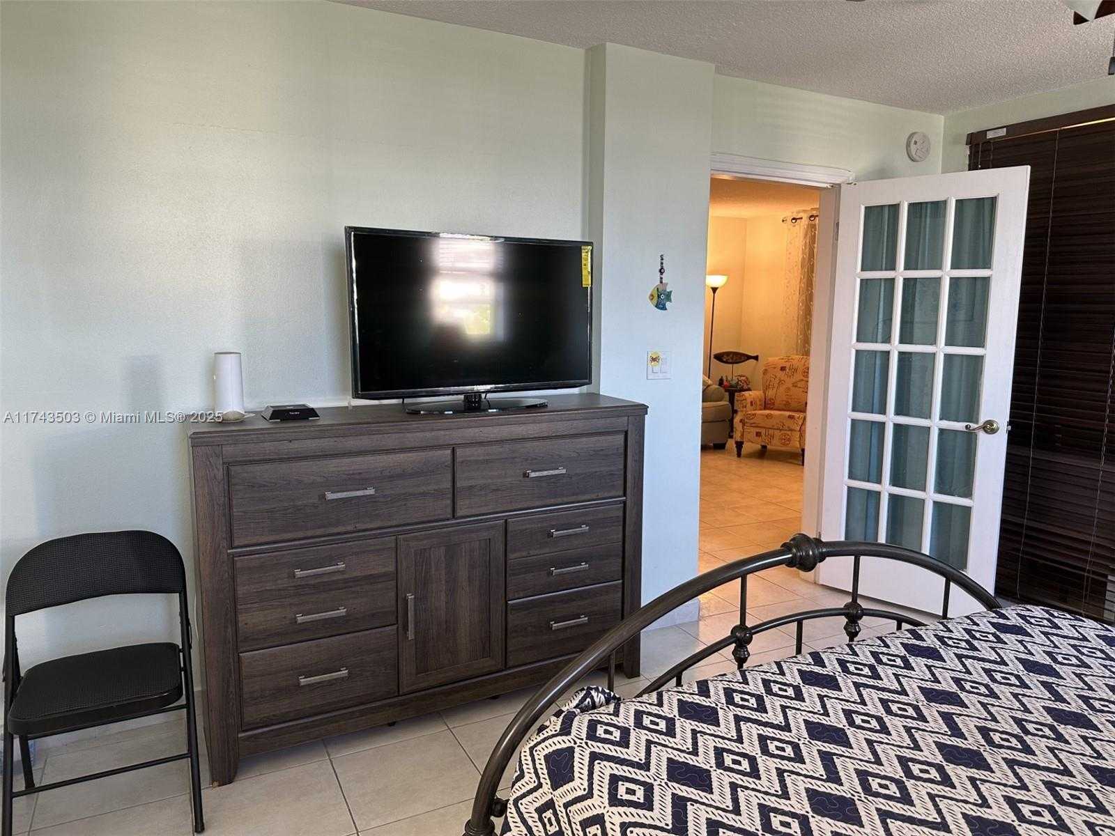 Small Image of 2903 POINT EAST DR #K414, Aventura Number 15