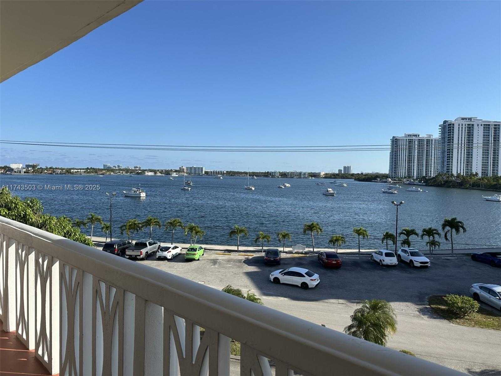 Small Image of 2903 POINT EAST DR #K414, Aventura Number 4