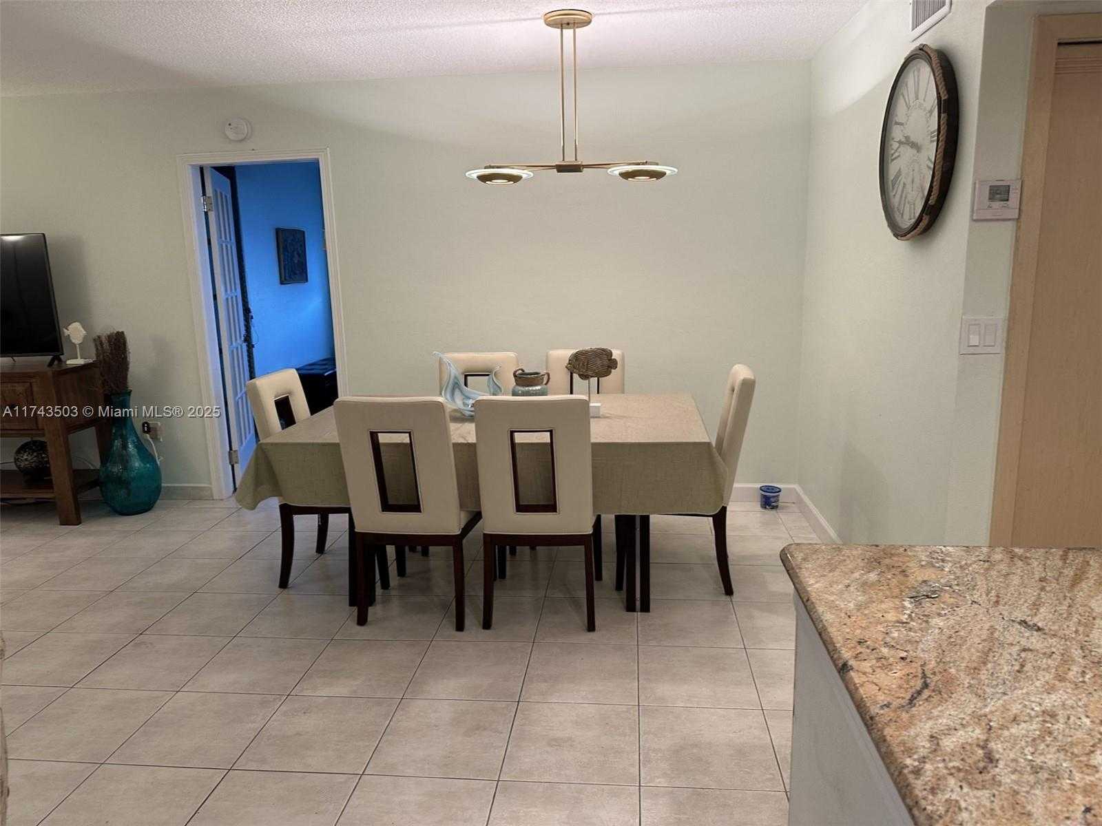 Small Image of 2903 POINT EAST DR #K414, Aventura Number 7
