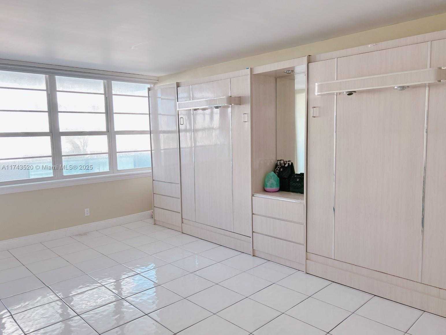 Small Image of 100 LINCOLN RD #502, Miami Beach Number 3
