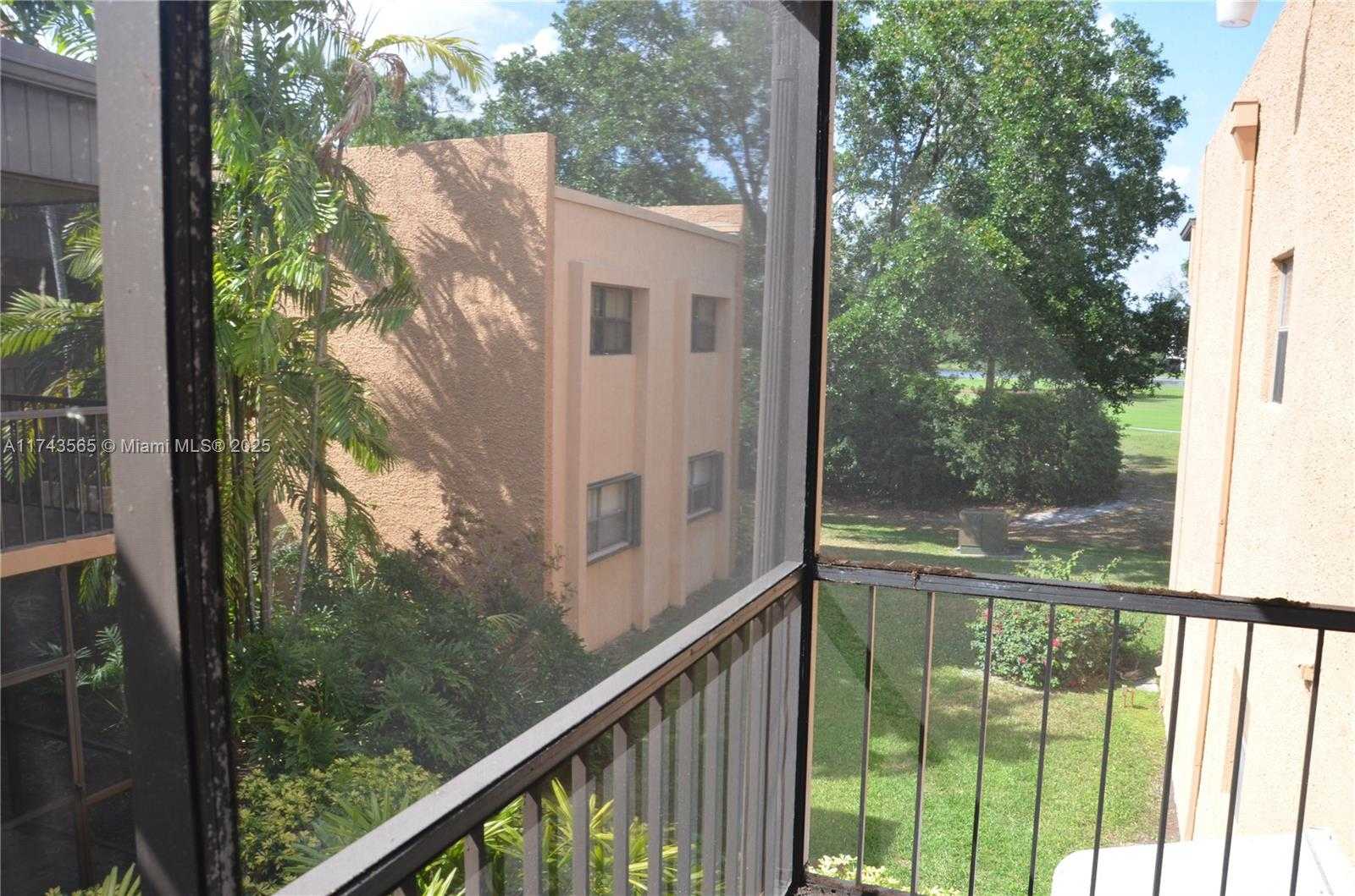 Small Image of 8851 NORTH NEW RIVER CANAL RD #18E, Plantation Number 26