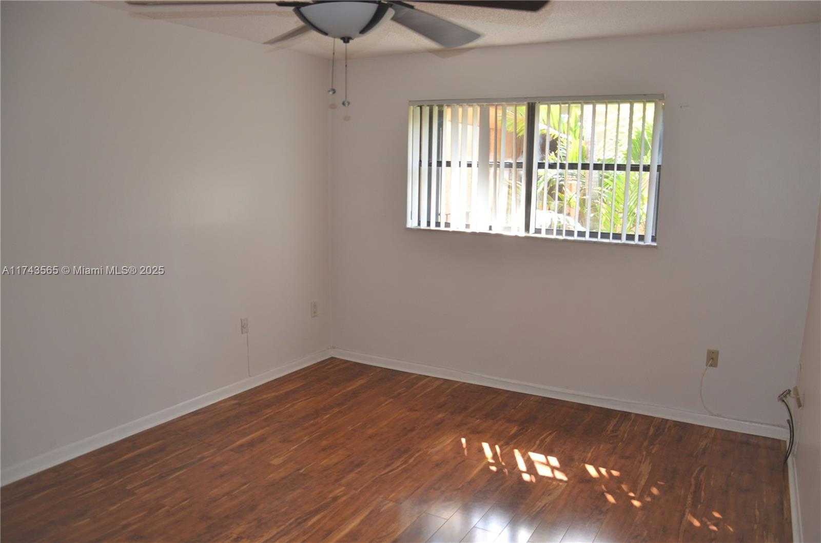 Small Image of 8851 NORTH NEW RIVER CANAL RD #18E, Plantation Number 39