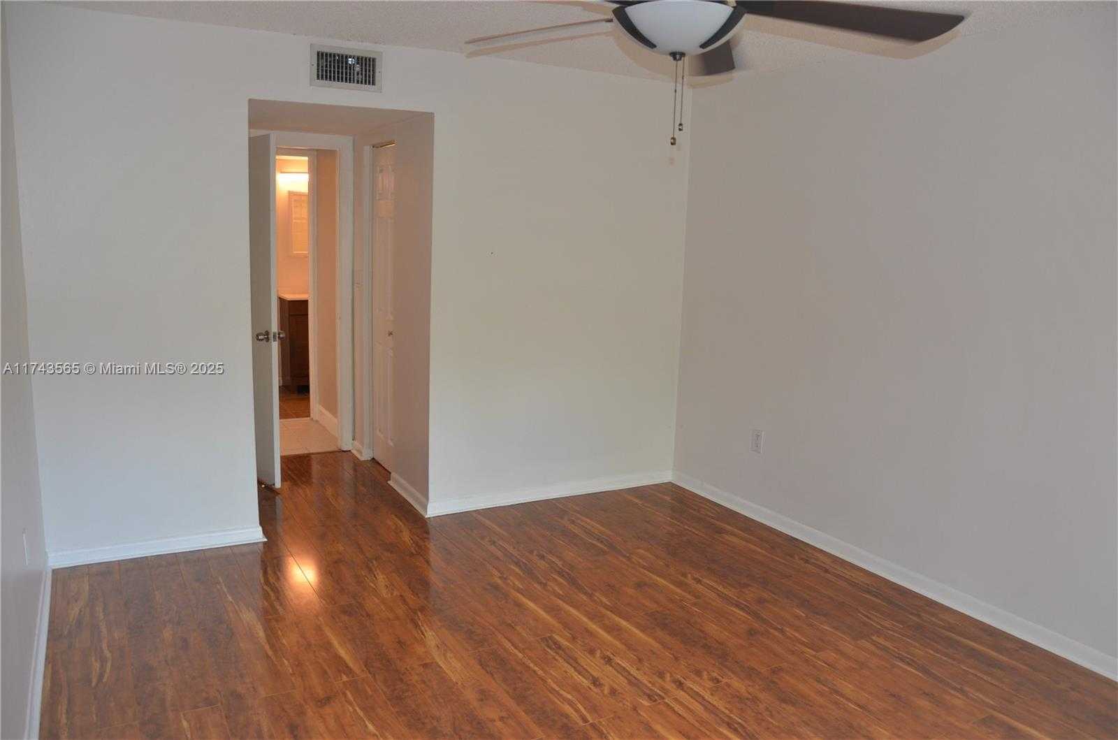 Small Image of 8851 NORTH NEW RIVER CANAL RD #18E, Plantation Number 40