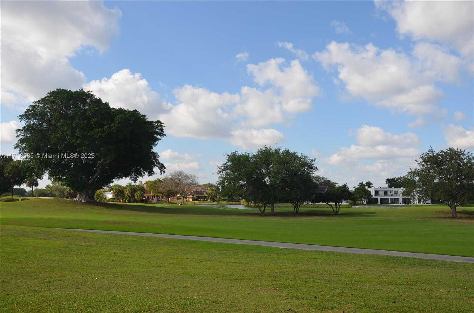 Small Image of 8851 NORTH NEW RIVER CANAL RD #18E, Plantation Number 46