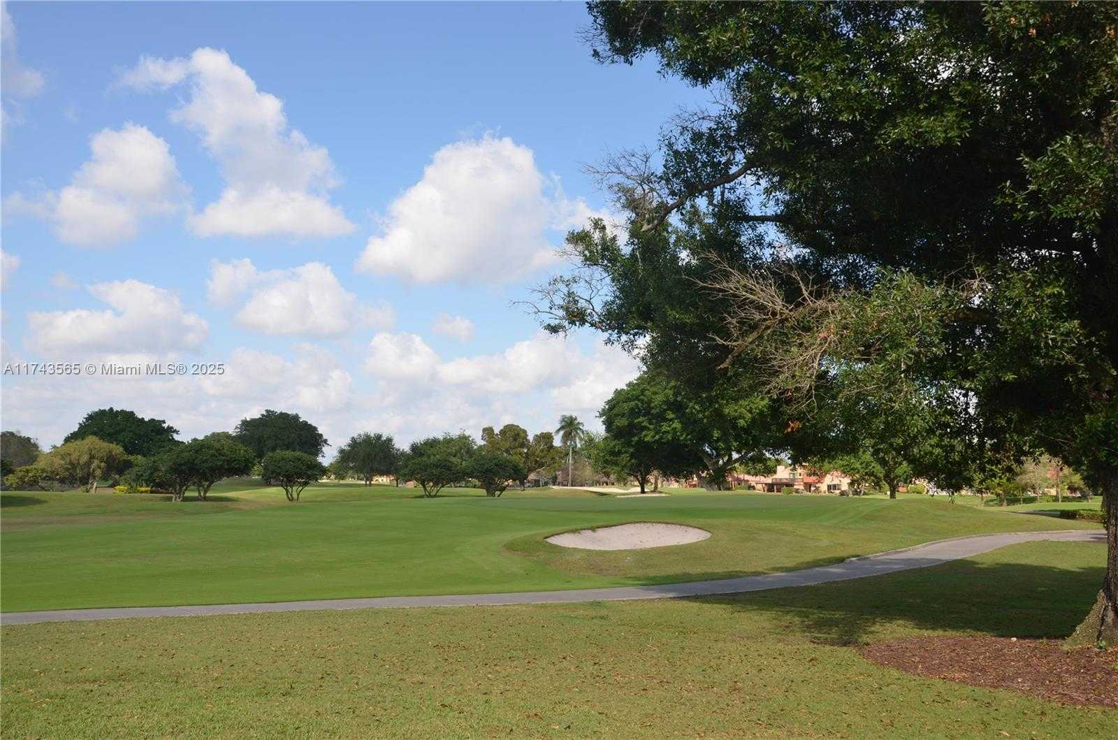 Small Image of 8851 NORTH NEW RIVER CANAL RD #18E, Plantation Number 5