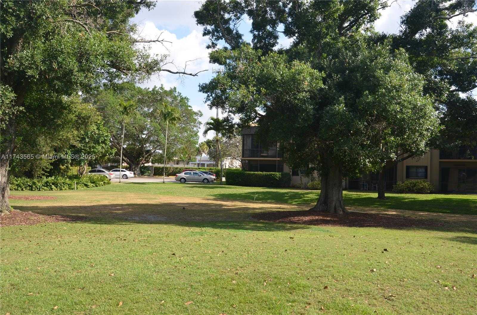 Small Image of 8851 NORTH NEW RIVER CANAL RD #18E, Plantation Number 51