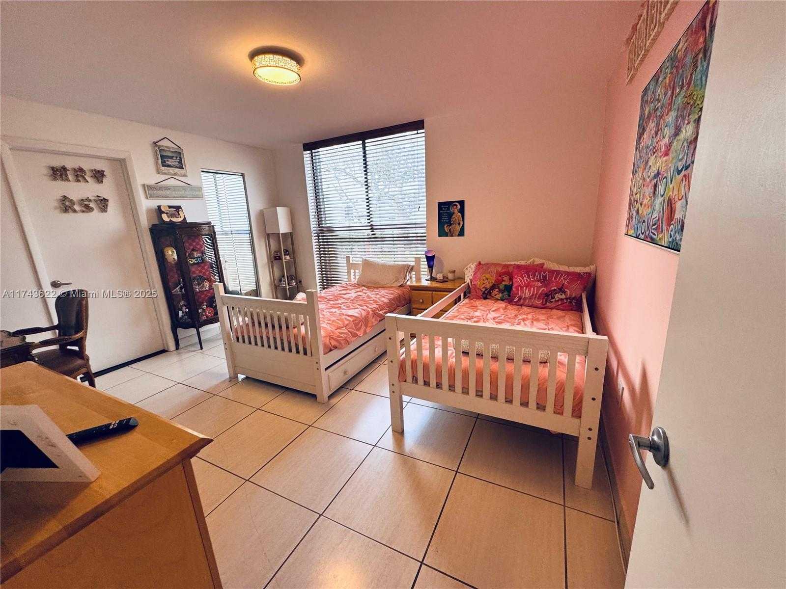 Small Image of 3007 NORTH EAST 183RD LN #7, Aventura Number 20