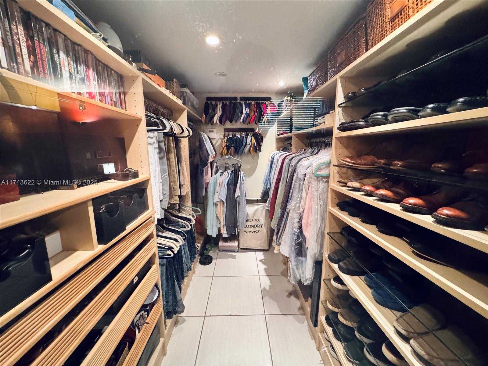 Small Image of 3007 NORTH EAST 183RD LN #7, Aventura Number 28