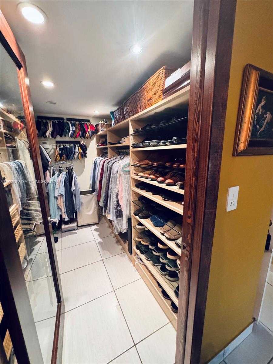Small Image of 3007 NORTH EAST 183RD LN #7, Aventura Number 30