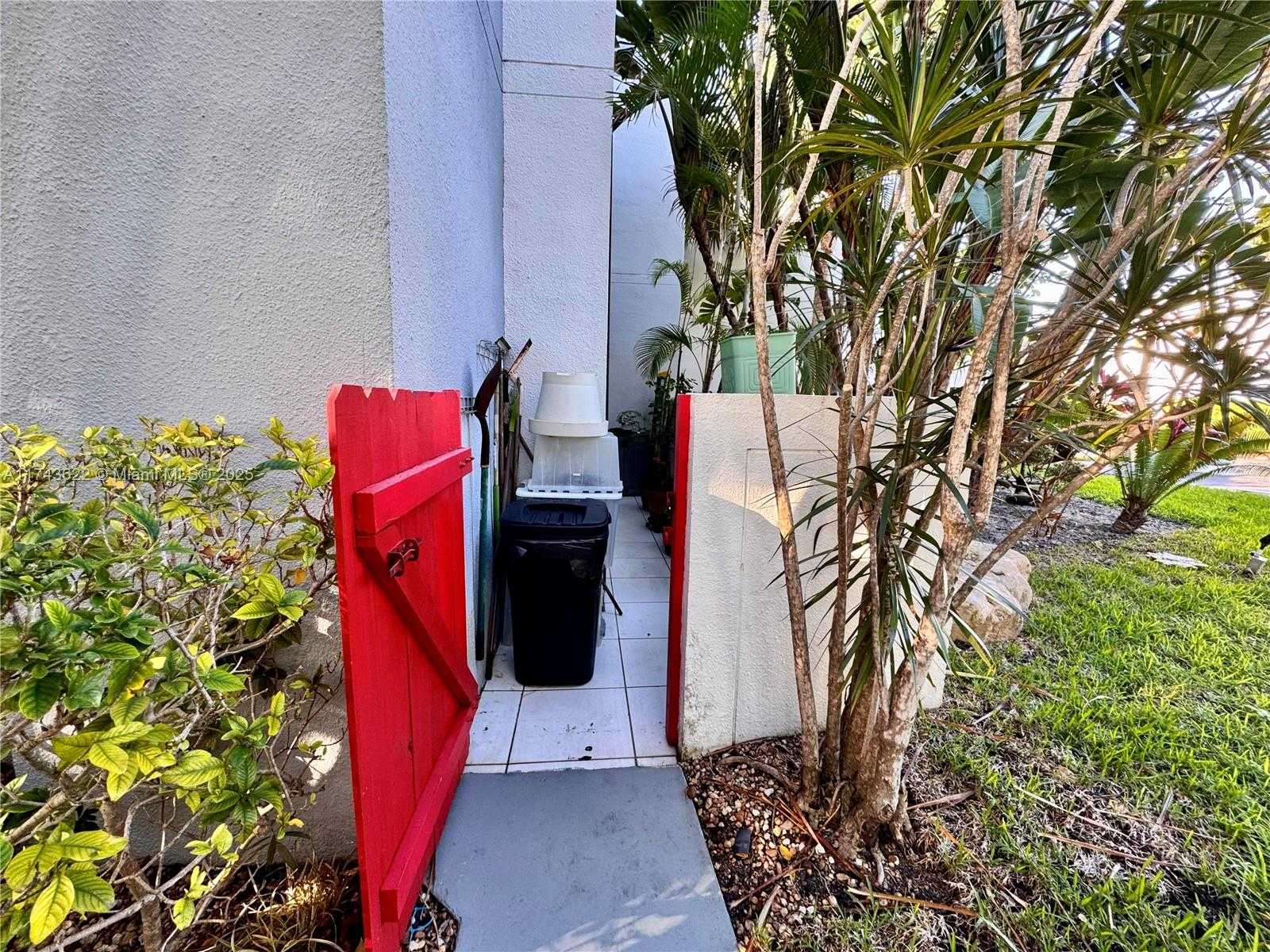 Small Image of 3007 NORTH EAST 183RD LN #7, Aventura Number 44