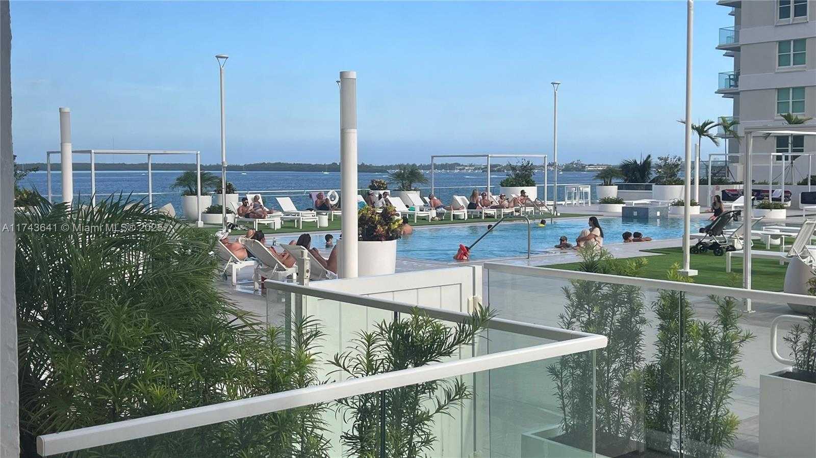 Small Image of 770 CLAUGHTON ISLAND DR #410, Miami Number 10