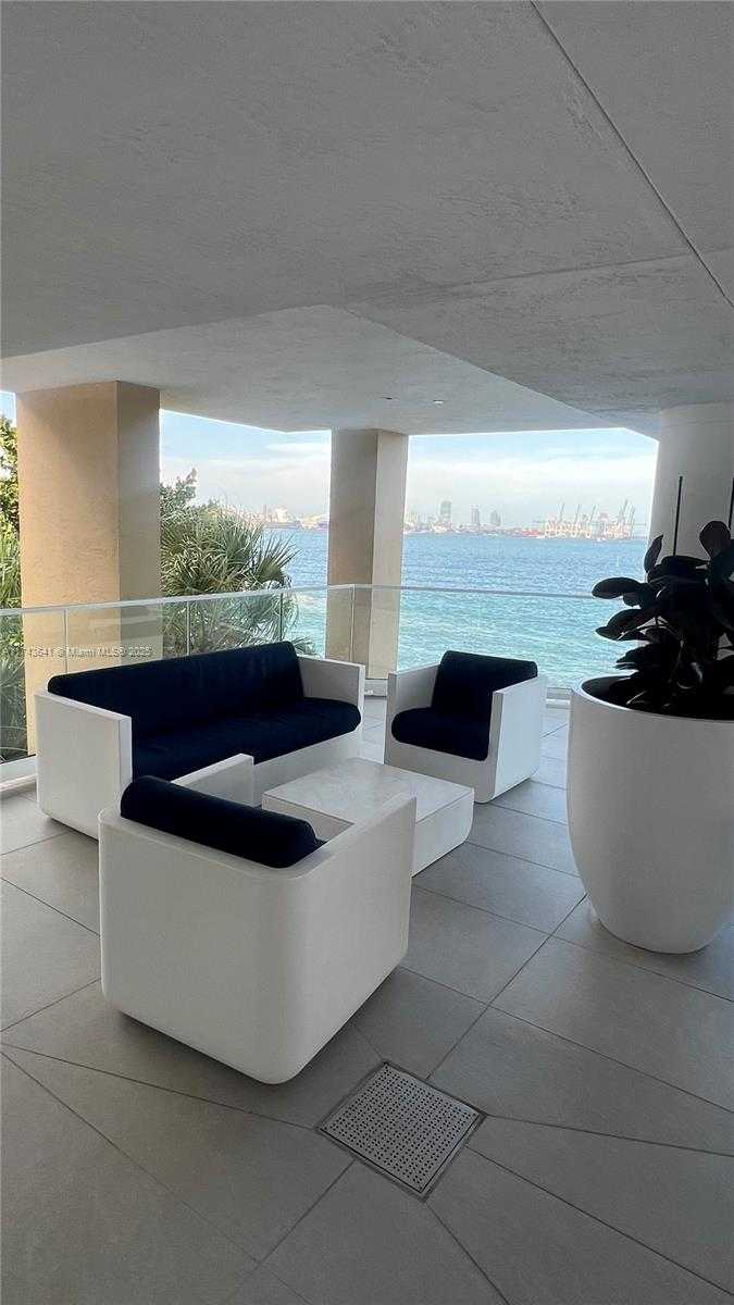 Small Image of 770 CLAUGHTON ISLAND DR #410, Miami Number 42