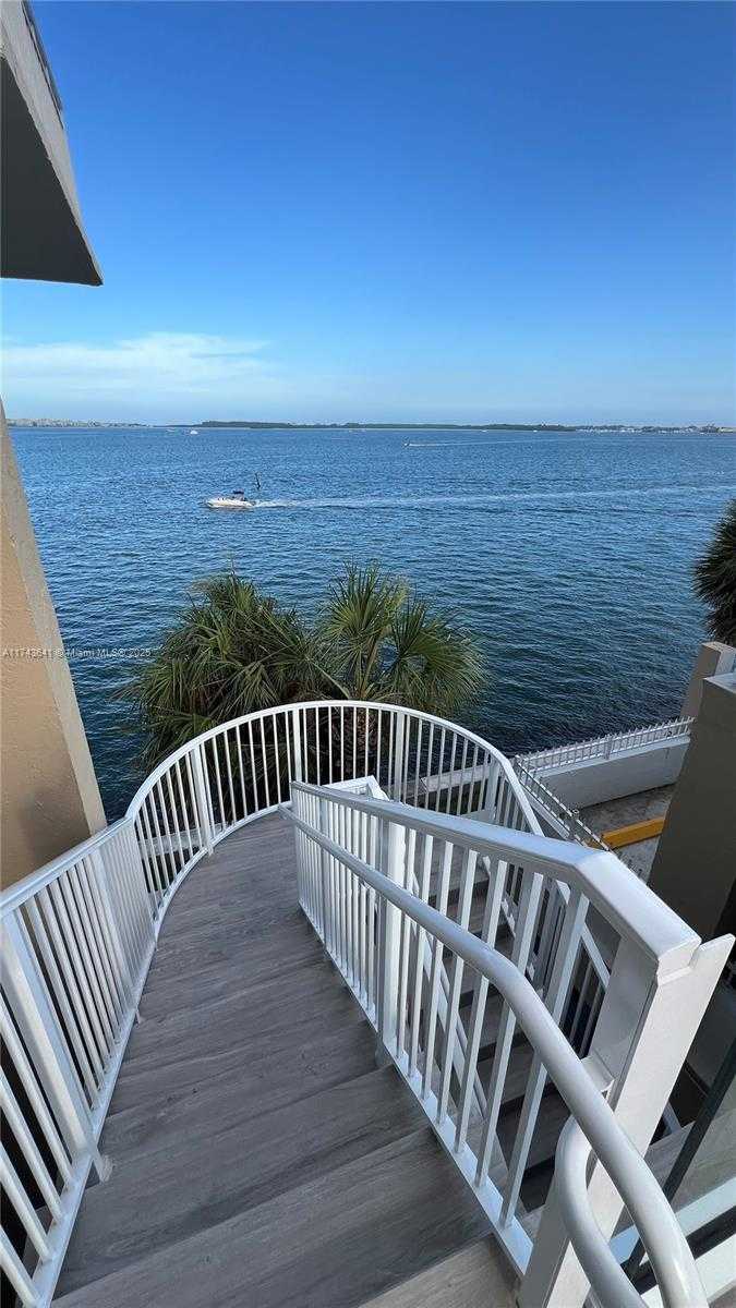 Small Image of 770 CLAUGHTON ISLAND DR #410, Miami Number 60