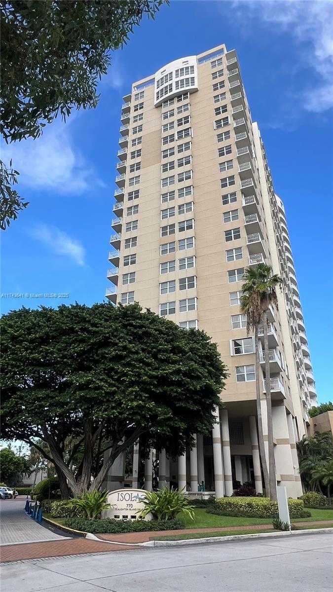 Small Image of 770 CLAUGHTON ISLAND DR #410, Miami Number 71