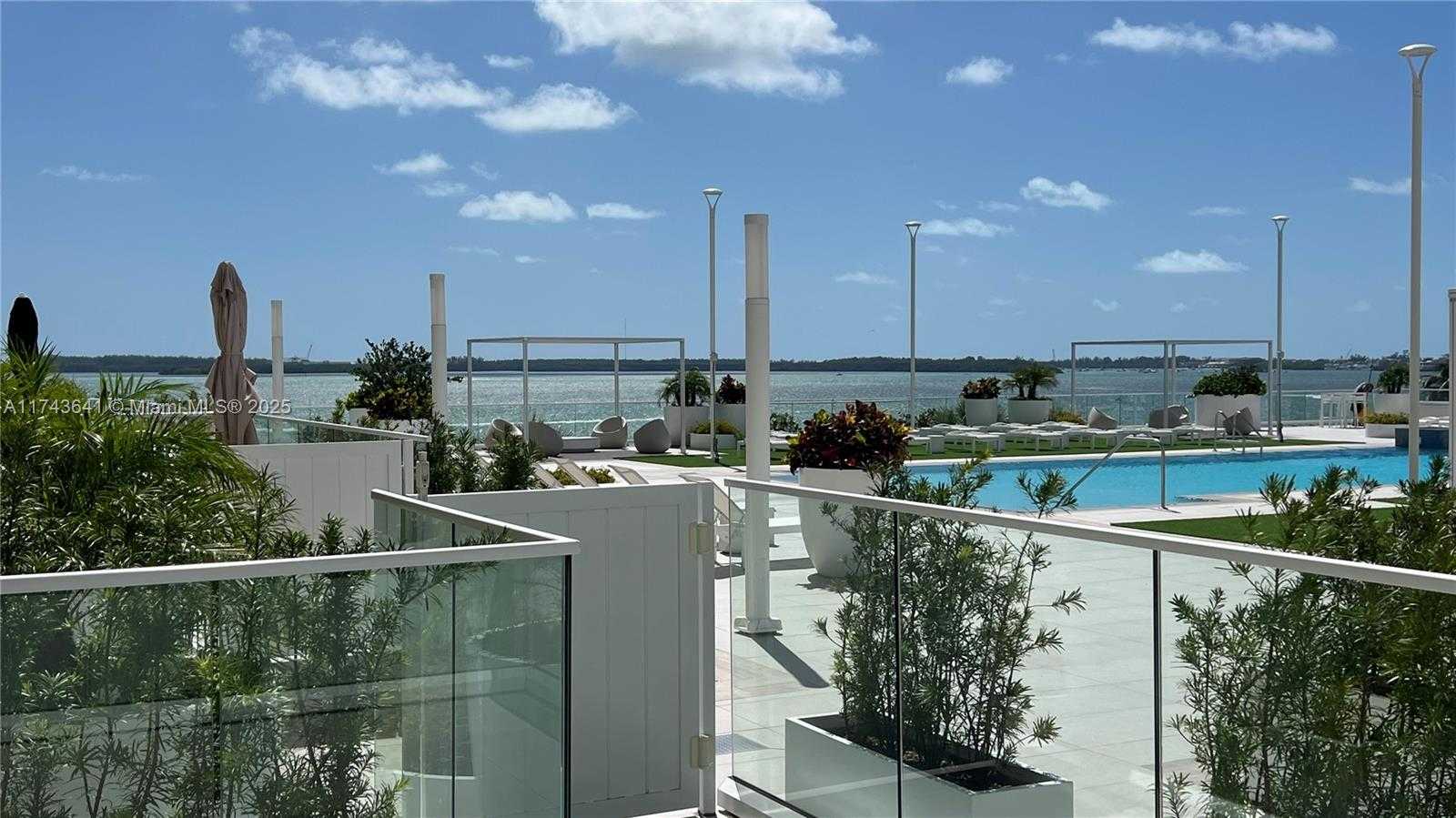 Small Image of 770 CLAUGHTON ISLAND DR #410, Miami Number 80