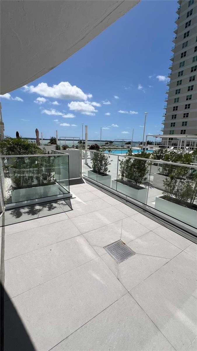 Small Image of 770 CLAUGHTON ISLAND DR #410, Miami Number 81