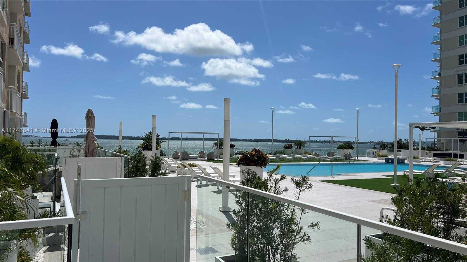 Small Image of 770 CLAUGHTON ISLAND DR #410, Miami Number 84