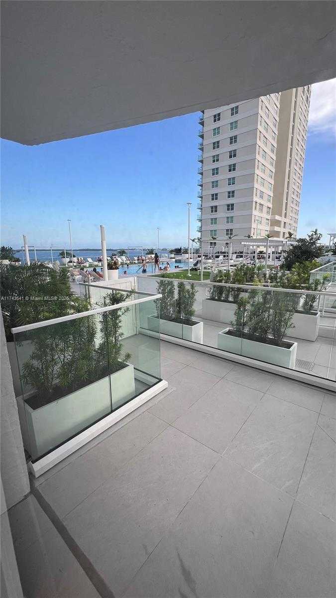 Small Image of 770 CLAUGHTON ISLAND DR #410, Miami Number 9