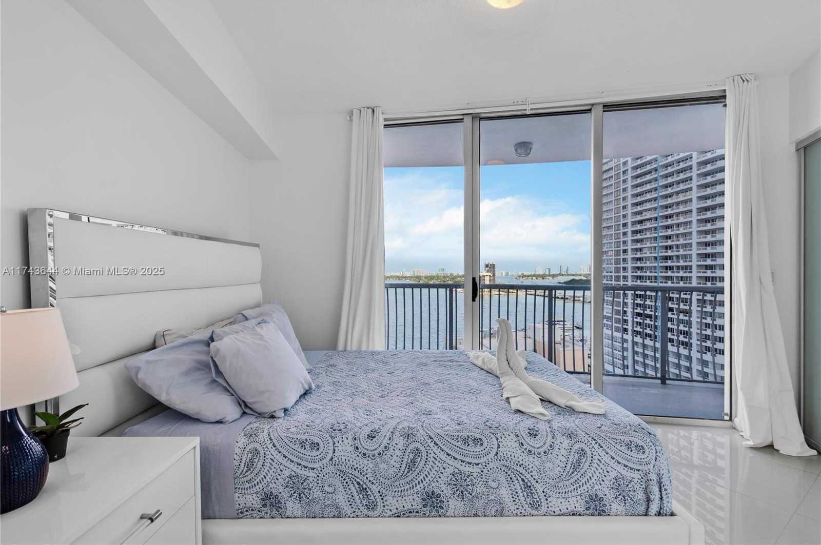 Small Image of 1750 NORTH BAYSHORE DR #1602, Miami Number 21