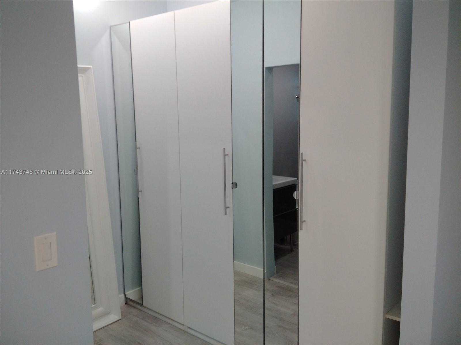Small Image of 1525 MERIDIAN AVE #104, Miami Beach Number 11