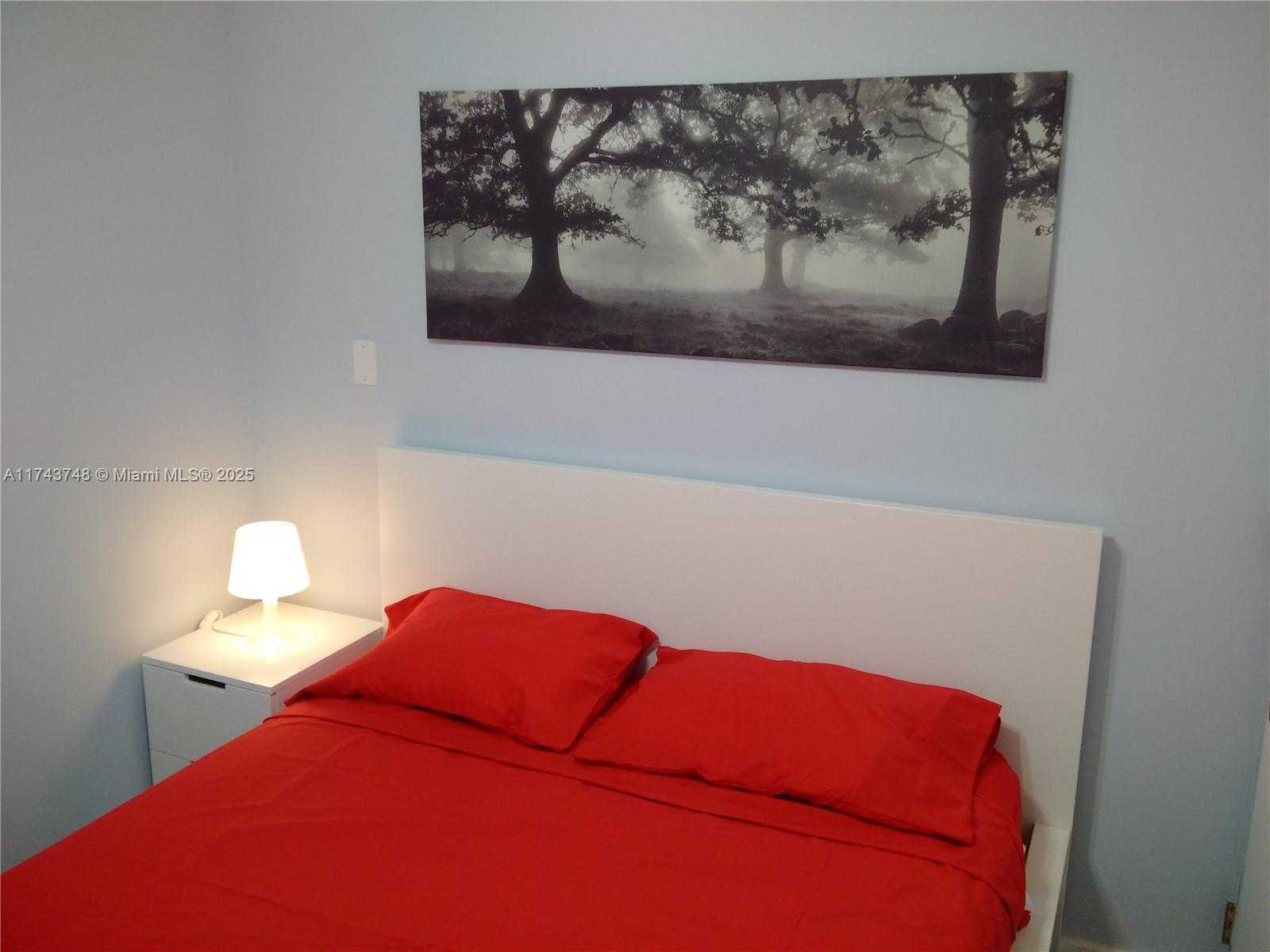 Small Image of 1525 MERIDIAN AVE #104, Miami Beach Number 14
