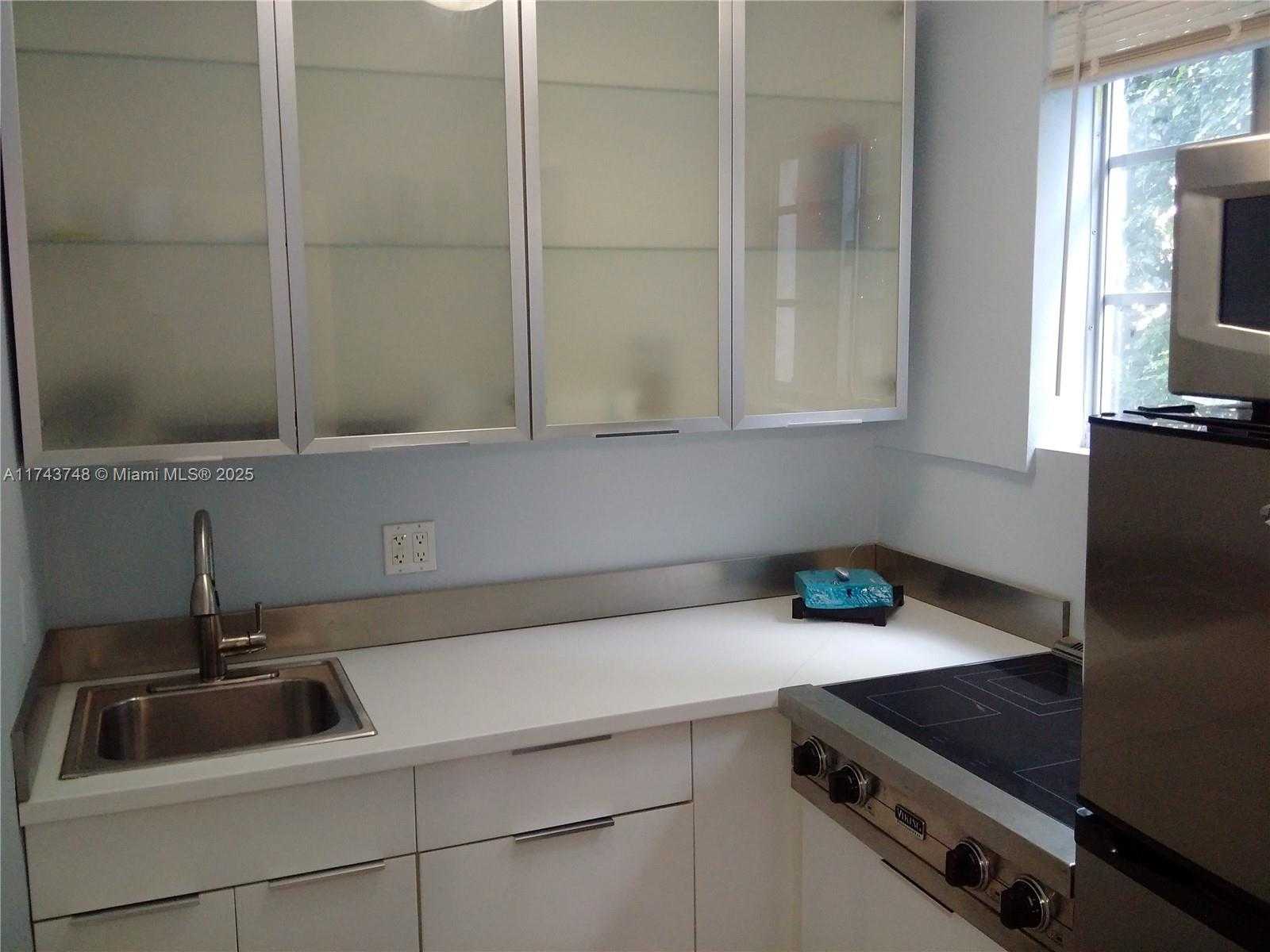 Small Image of 1525 MERIDIAN AVE #104, Miami Beach Number 15