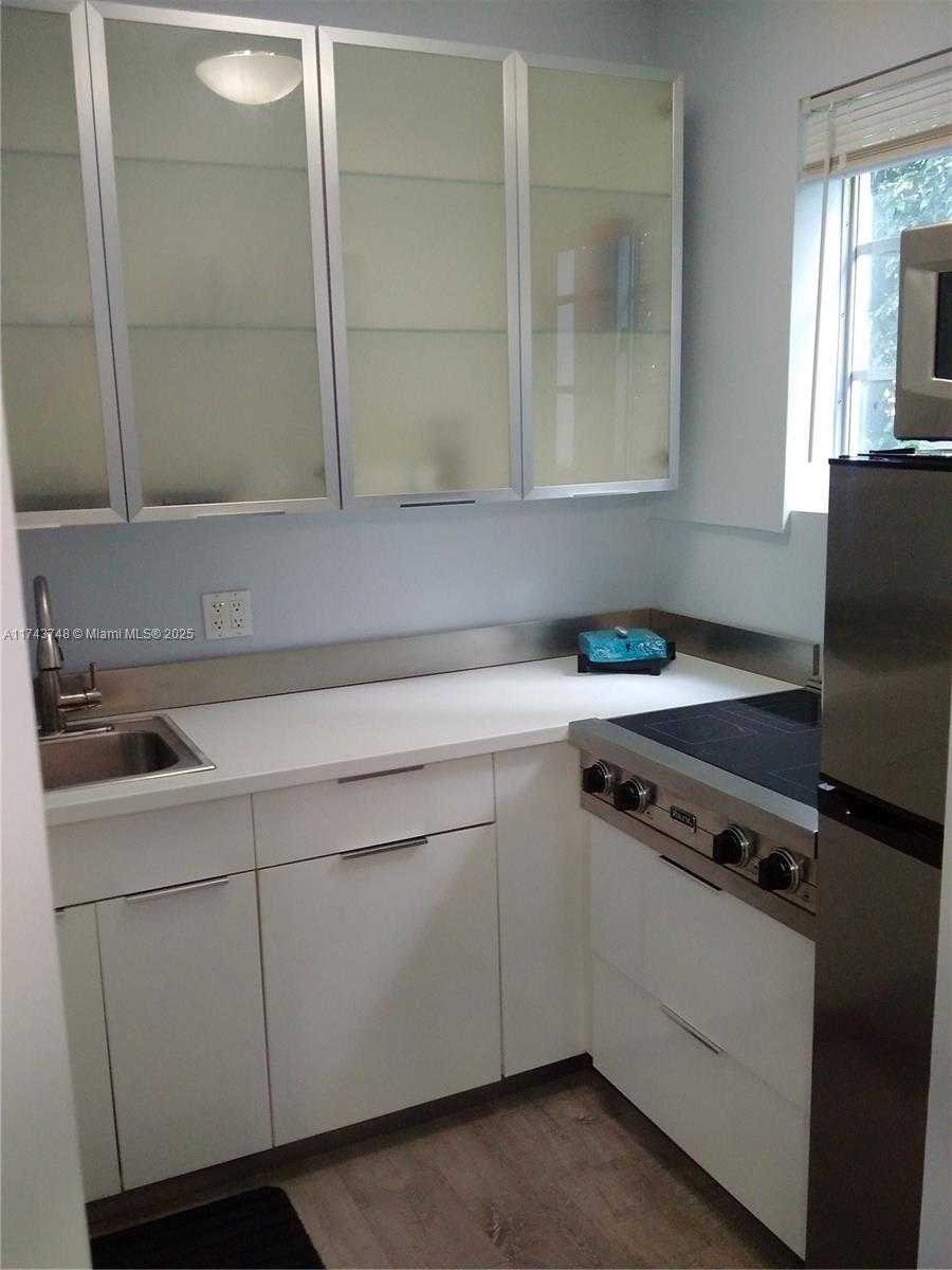 Small Image of 1525 MERIDIAN AVE #104, Miami Beach Number 26