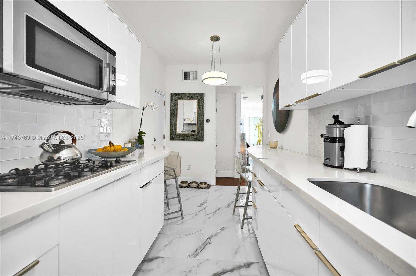 Small Image of 349 MERIDIAN AVE #B207, Miami Beach Number 10