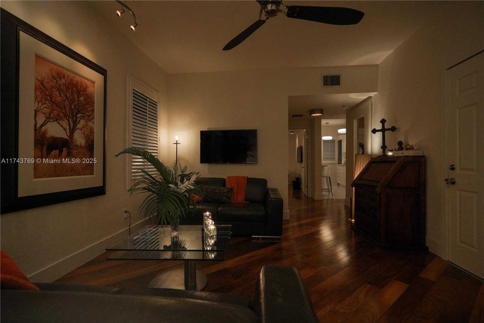 Small Image of 349 MERIDIAN AVE #B207, Miami Beach Number 23