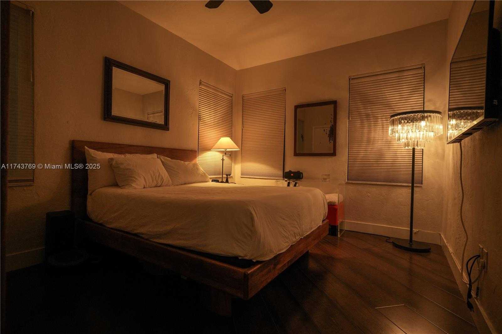 Small Image of 349 MERIDIAN AVE #B207, Miami Beach Number 24