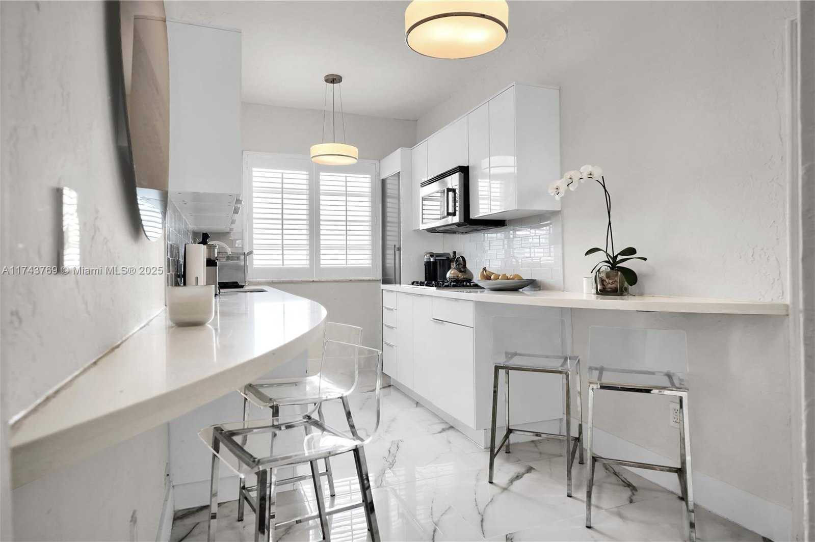 Small Image of 349 MERIDIAN AVE #B207, Miami Beach Number 6