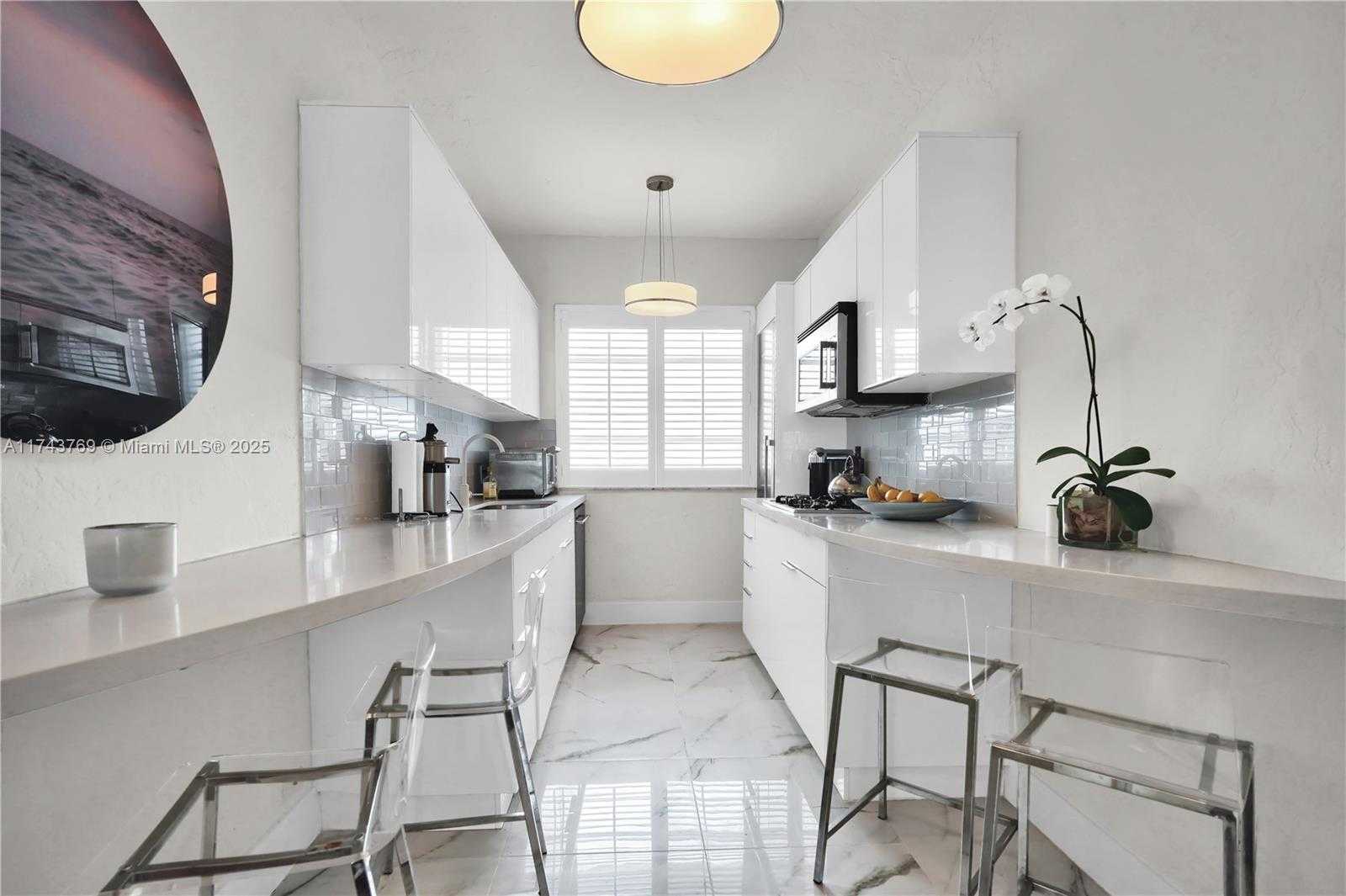 Small Image of 349 MERIDIAN AVE #B207, Miami Beach Number 8