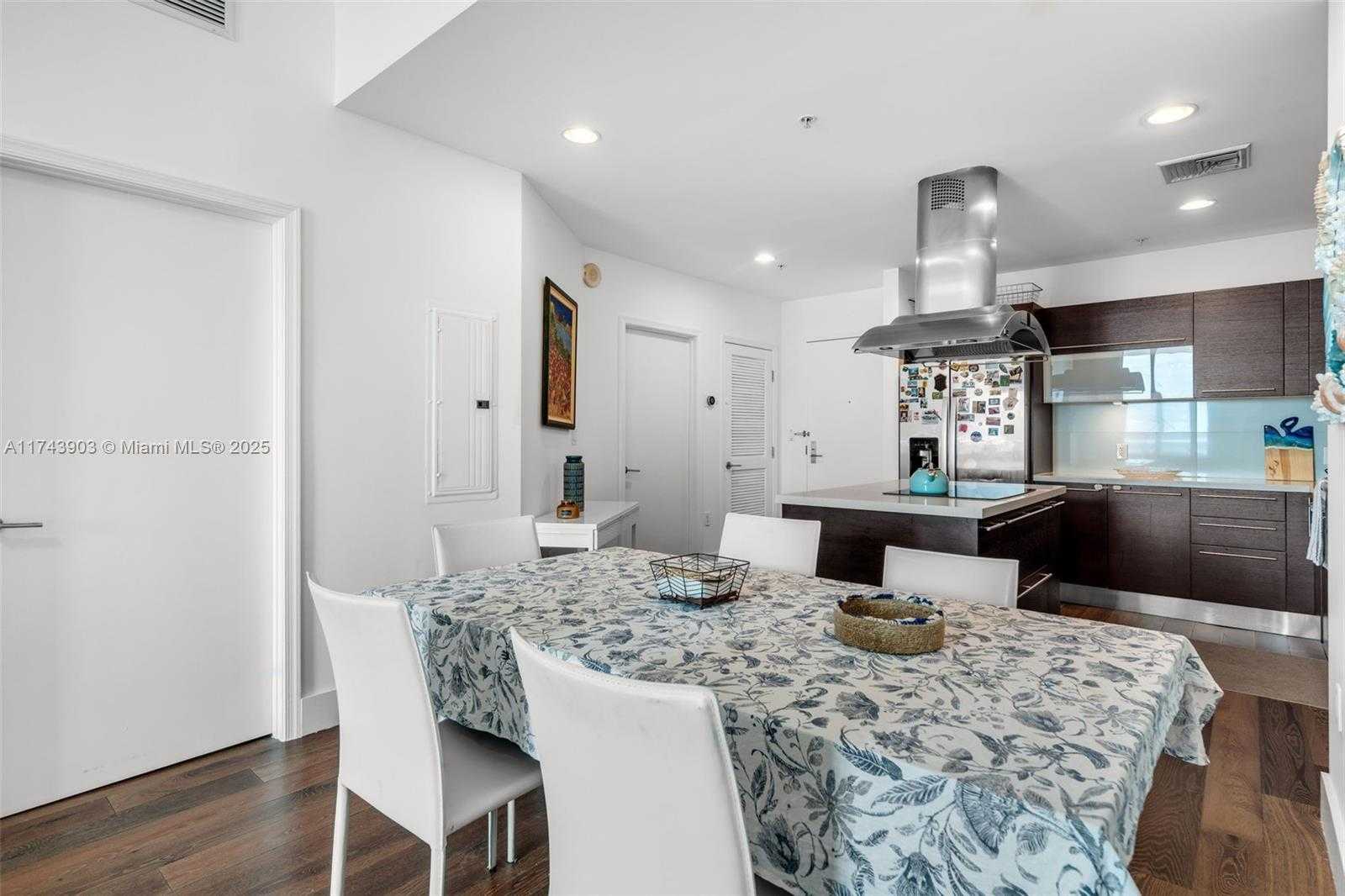 Small Image of 7928 EAST DR #702, North Bay Village Number 14